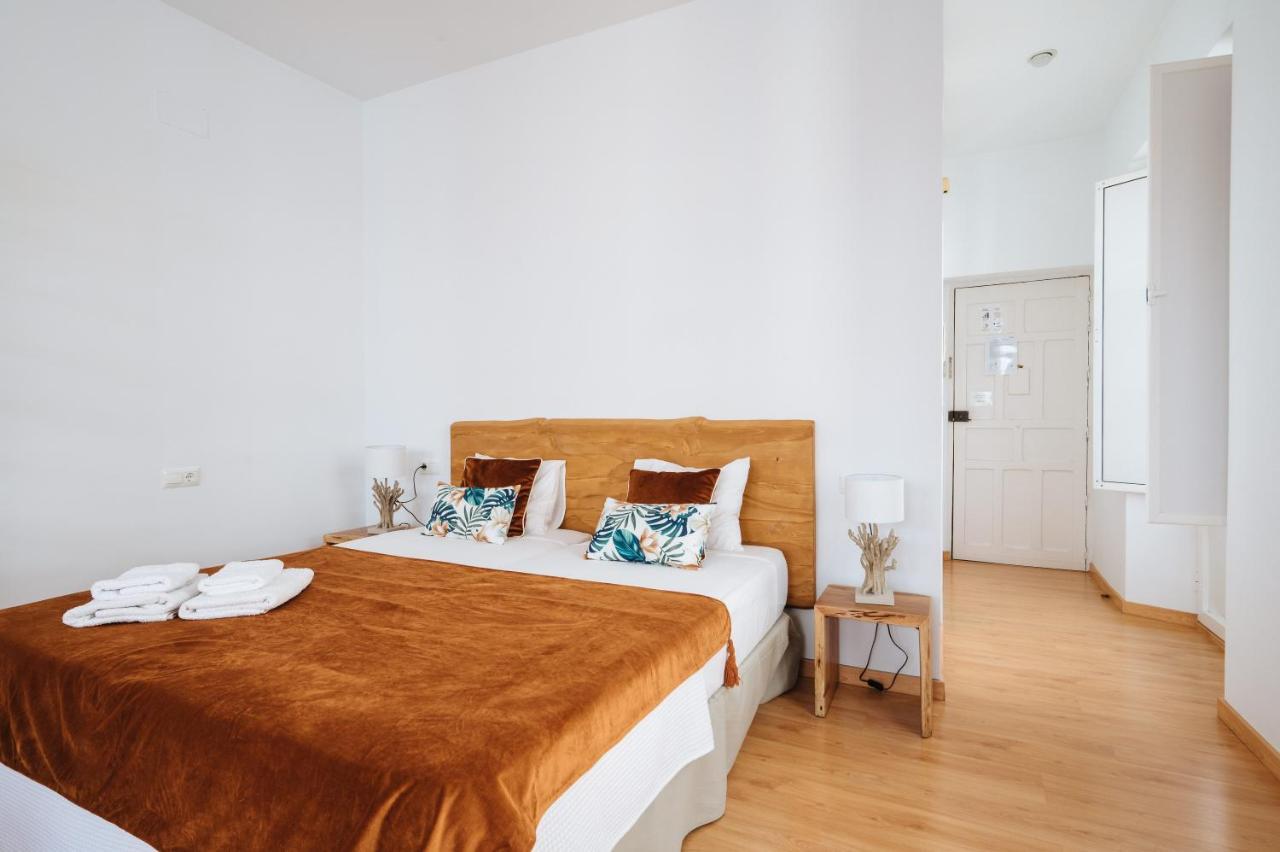 Hostly Rivero 2A Center Loft-Fibre-Communal Terrace-Parking Optional-Cless Севиля Екстериор снимка