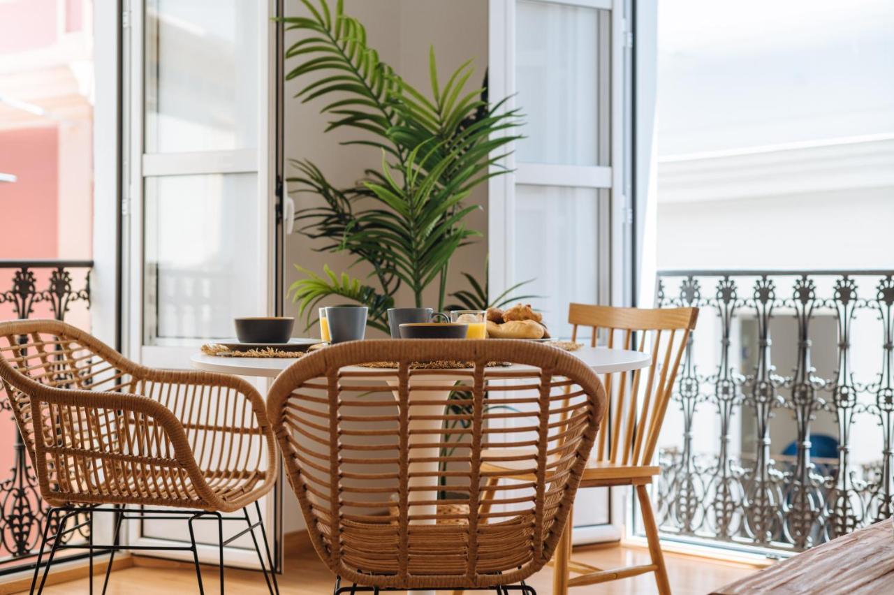 Hostly Rivero 2A Center Loft-Fibre-Communal Terrace-Parking Optional-Cless Севиля Екстериор снимка