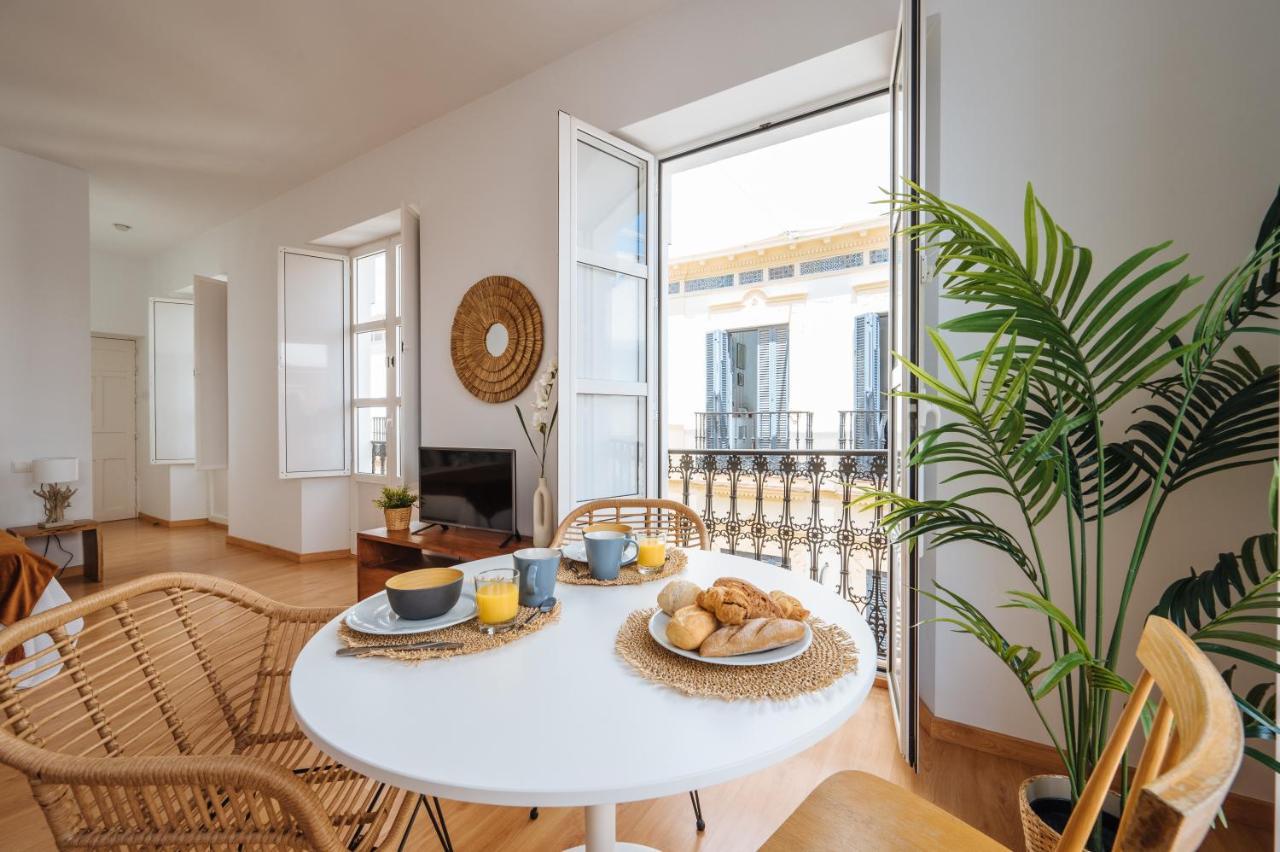 Hostly Rivero 2A Center Loft-Fibre-Communal Terrace-Parking Optional-Cless Севиля Екстериор снимка